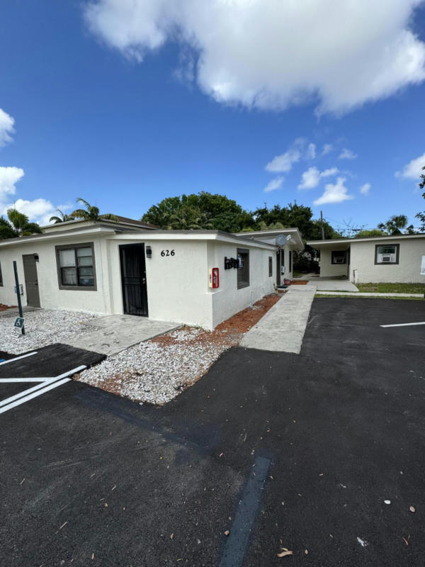 626 NW 10TH TER # 1-5, FORT LAUDERDALE, FL 33311, photo 1 of 10