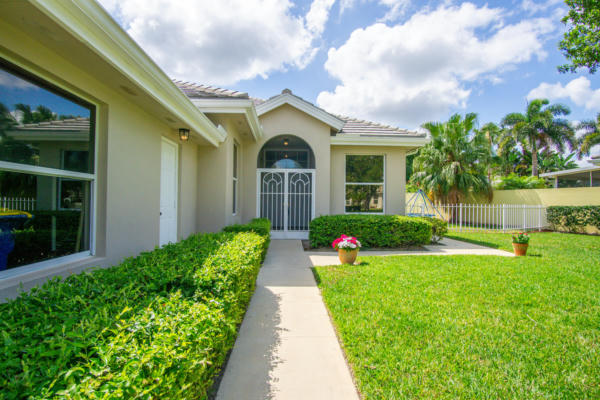 7745 SE BAY CEDAR CIR, HOBE SOUND, FL 33455, photo 4 of 32