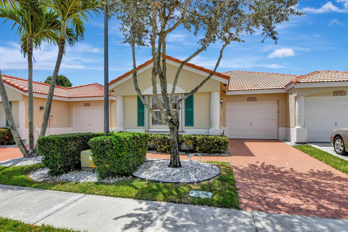 6088 FLORAL LAKES DR, DELRAY BEACH, FL 33484, photo 1 of 63