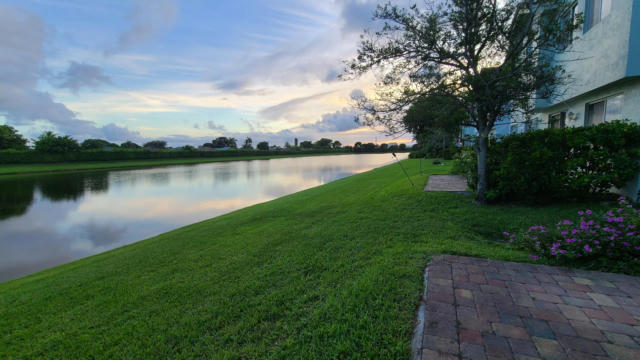 3147 LAUREL RIDGE CIR, RIVIERA BEACH, FL 33404, photo 2 of 49