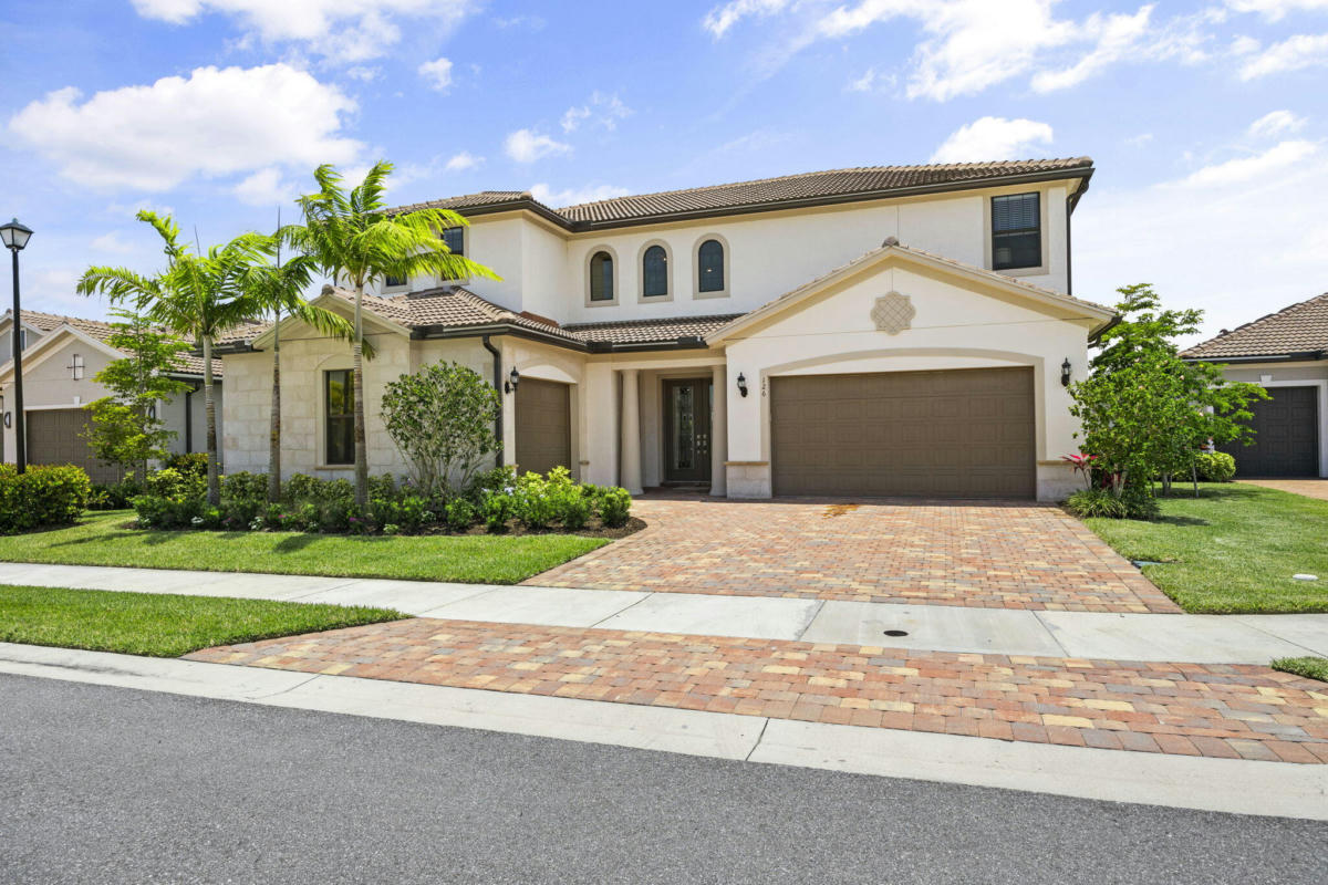 126 CRIMSON ISLES DR, JUPITER, FL 33478, photo 1 of 40