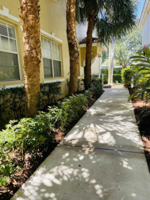 1424 W WICKHAM CIR UNIT A, DELRAY BEACH, FL 33445, photo 2 of 22