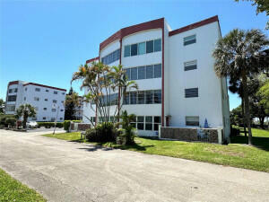 4000 NW 44TH AVE APT 411, LAUDERDALE LAKES, FL 33319 - Image 1