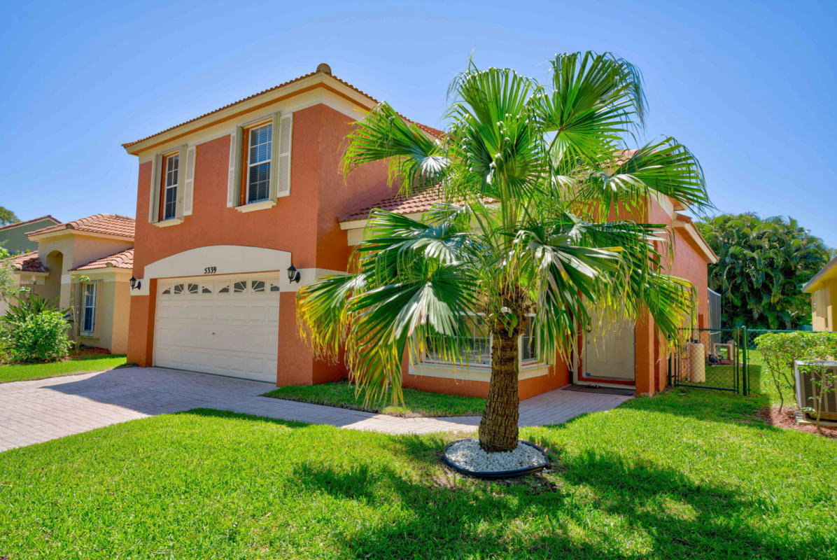 5339 EDENWOOD LN, RIVIERA BEACH, FL 33418, photo 1 of 50