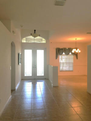 2157 SW LARCHMONT LN, PORT SAINT LUCIE, FL 34984, photo 4 of 27