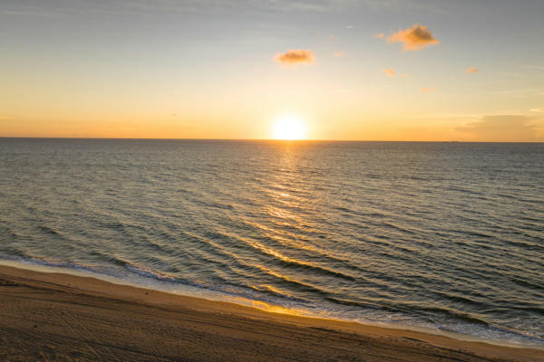 1167 HILLSBORO MILE APT 512, HILLSBORO BEACH, FL 33062, photo 3 of 34