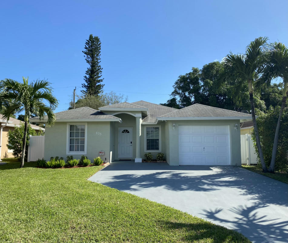 233 NW 5TH AVE, DELRAY BEACH, FL 33444, photo 1 of 17